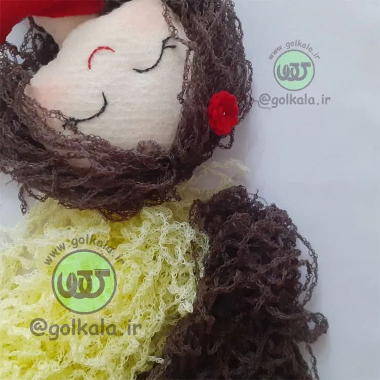 موی عروسک فرفری