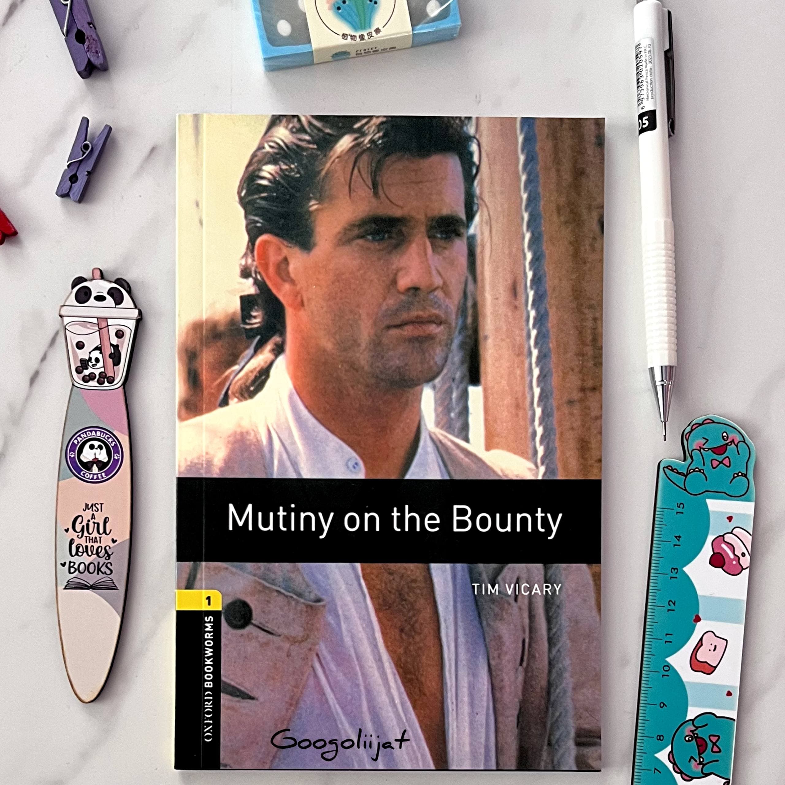 کتاب داستان Mutiny on the Bounty سطح 1 Bookworms