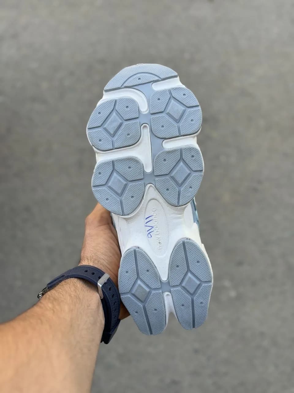 کتونی نیوبالانس9060 / آبی سفید / AS / کد819 — تصویر ۴