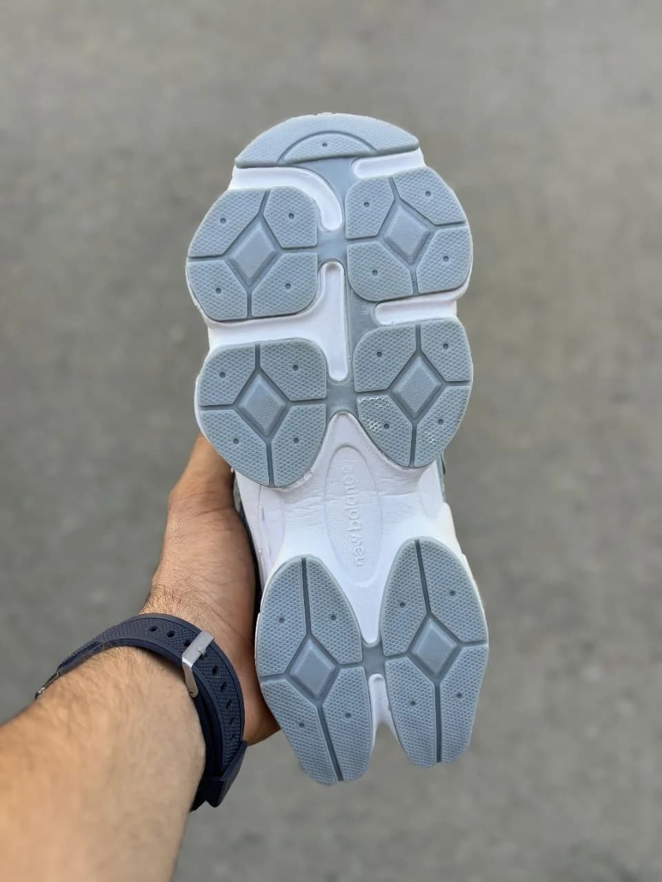 کتونی نیوبالانس9060 / آبی کرمی / کد819 — تصویر ۴