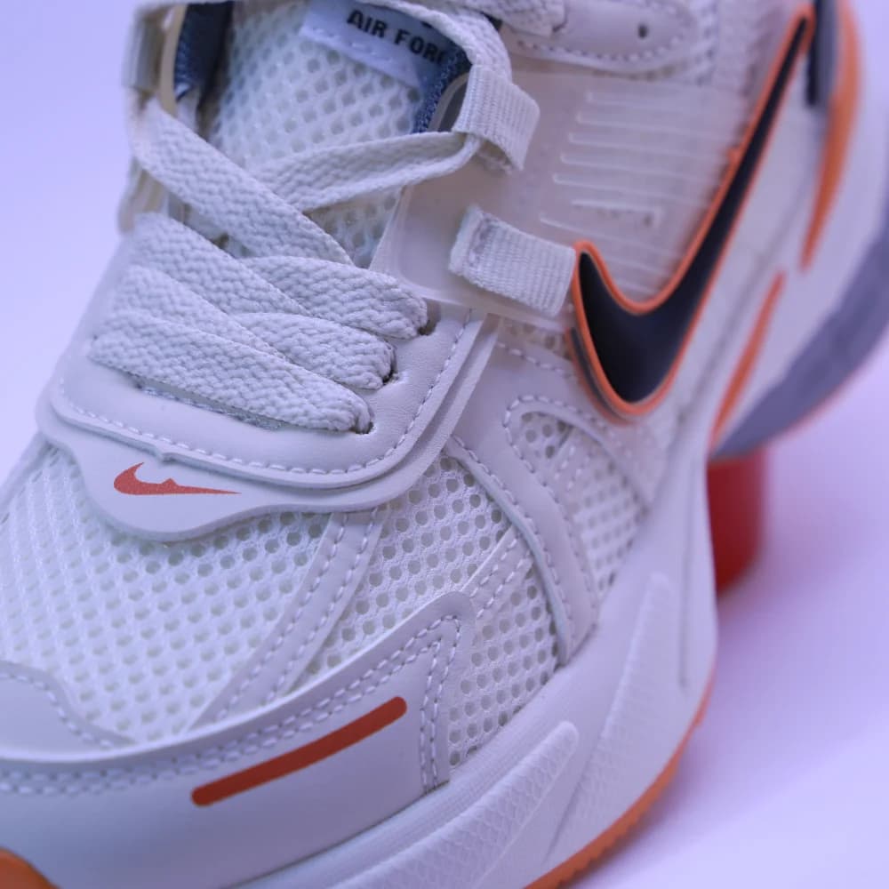 کتونی نایک وی تو کی ران سفید نارنجی | Nike V2K Run White Orange — تصویر ۵