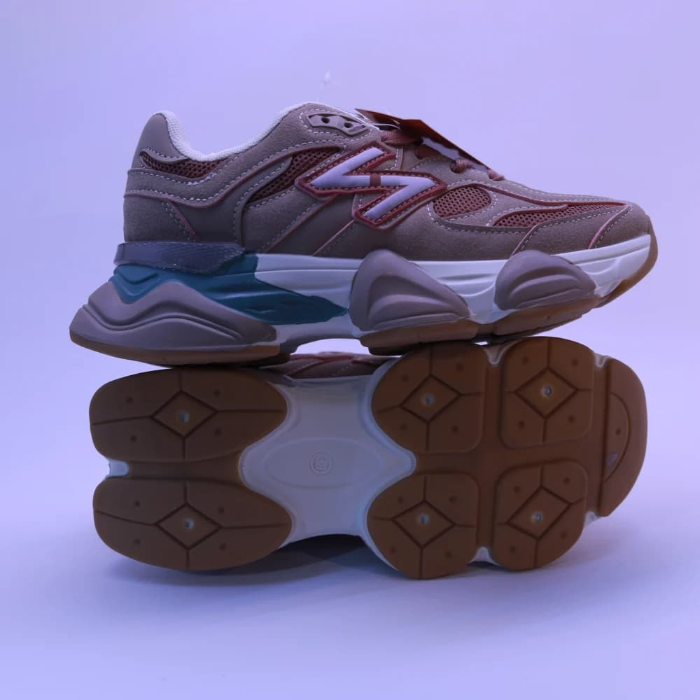 کتونی زنانه نیوبالانس 9060 صورتی | New Balance 9060 Pink — تصویر ۲