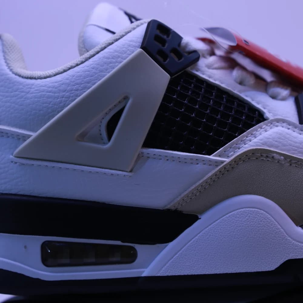 کتونی زنانه نایکی جردن ۴ وایت سیمِنت | Jordan 4 White Cement — تصویر ۴