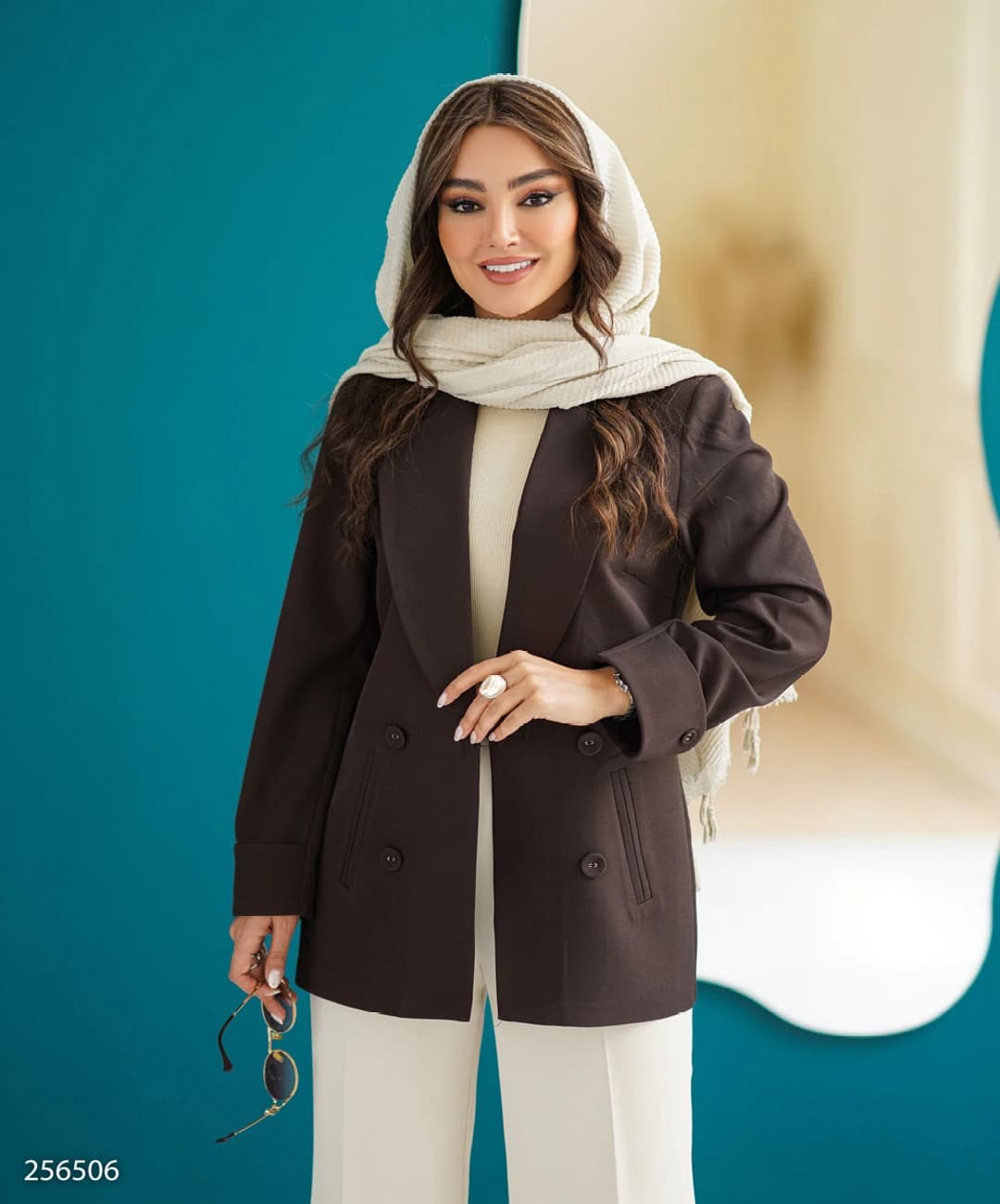 کت جیب فیلتاپ یقه انگلیسی جلوباز مدل میلانا |کد:1169 — تصویر ۳
