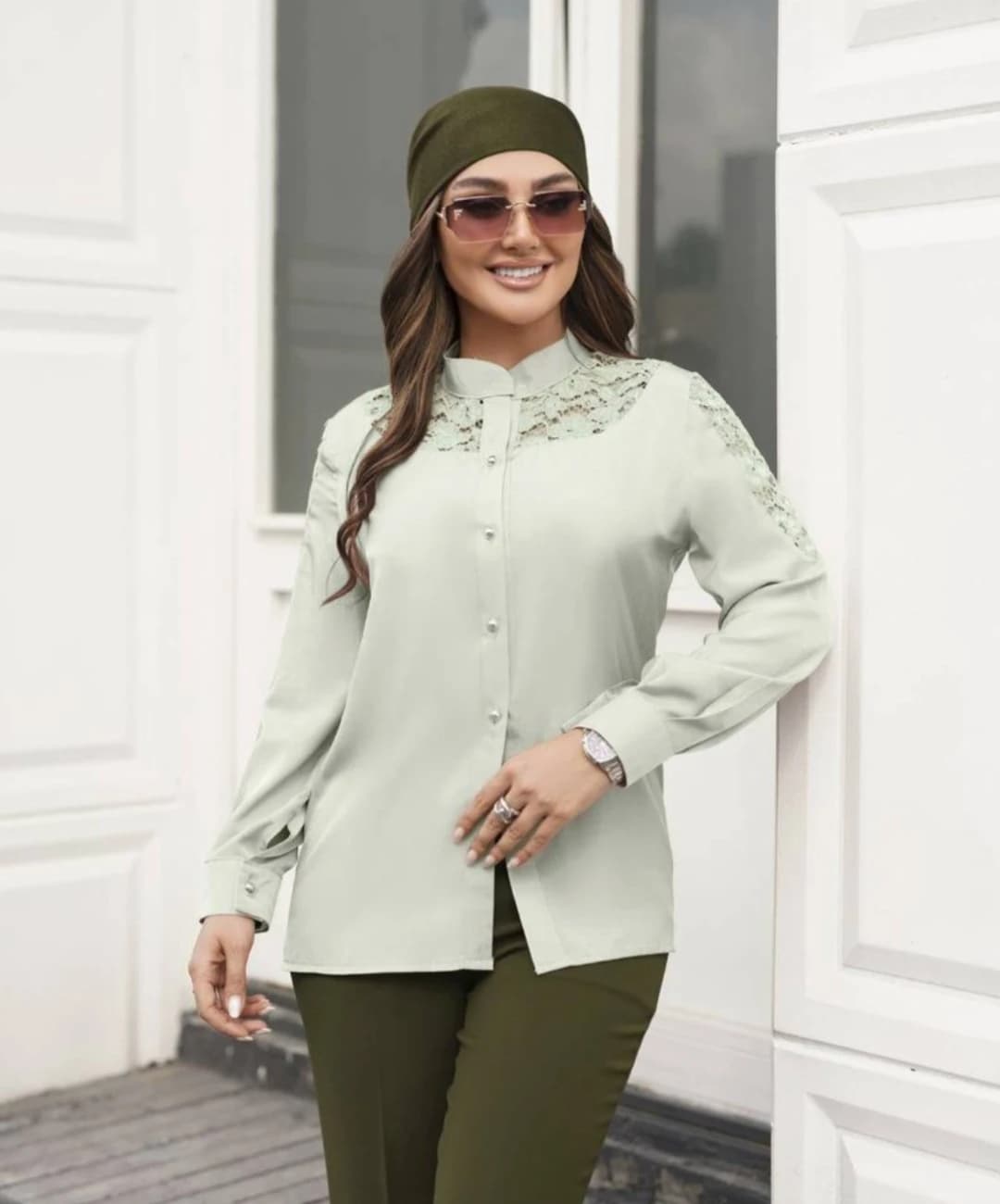 شومیز لیوسل یقه ایستاده خرجکار گیپور مدل بهارلو |کد:7030 — تصویر ۴