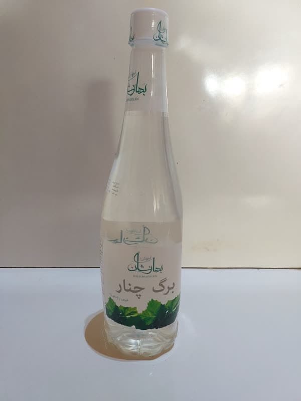 برگ چنار بهارنشان
