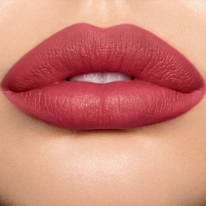 رژلب لوکس شارلوت تیلبری ‏CHARLOTTE TILBURY LIP STICH FIRST DANCE — تصویر ۴