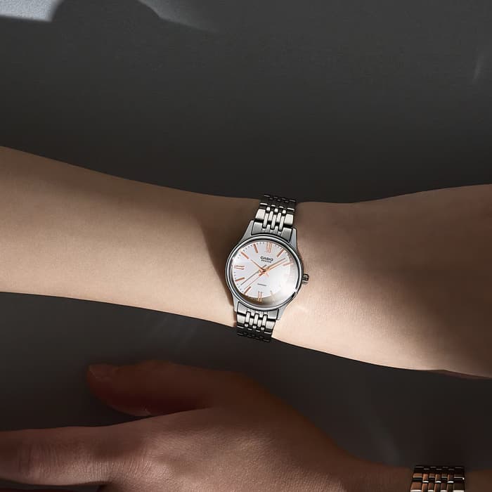 ساعت زنانه کاسیو مدل CASIO BLS-100D-7AVDF — تصویر ۲