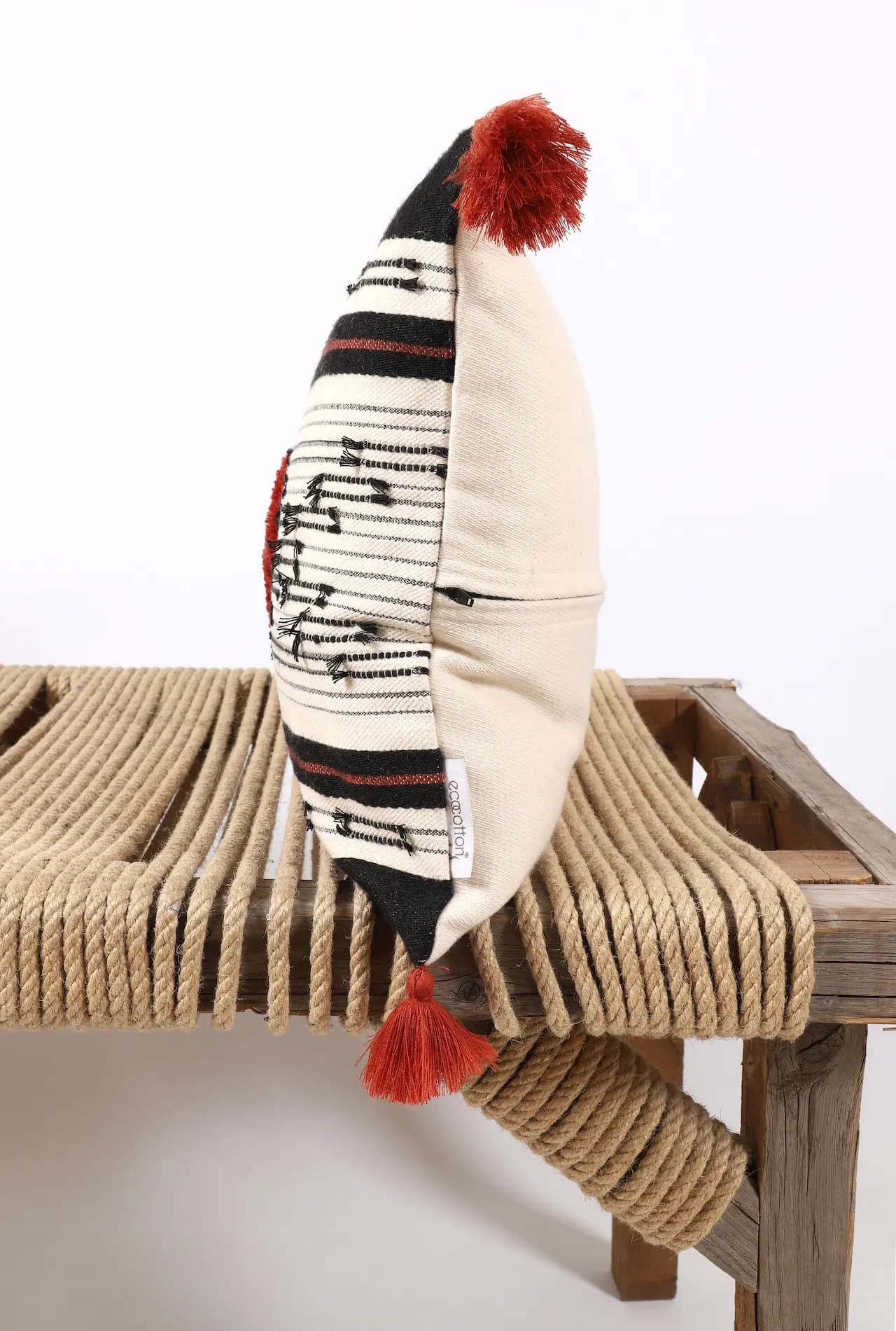 کوسن مدل Lita برند ecocotton — تصویر ۴