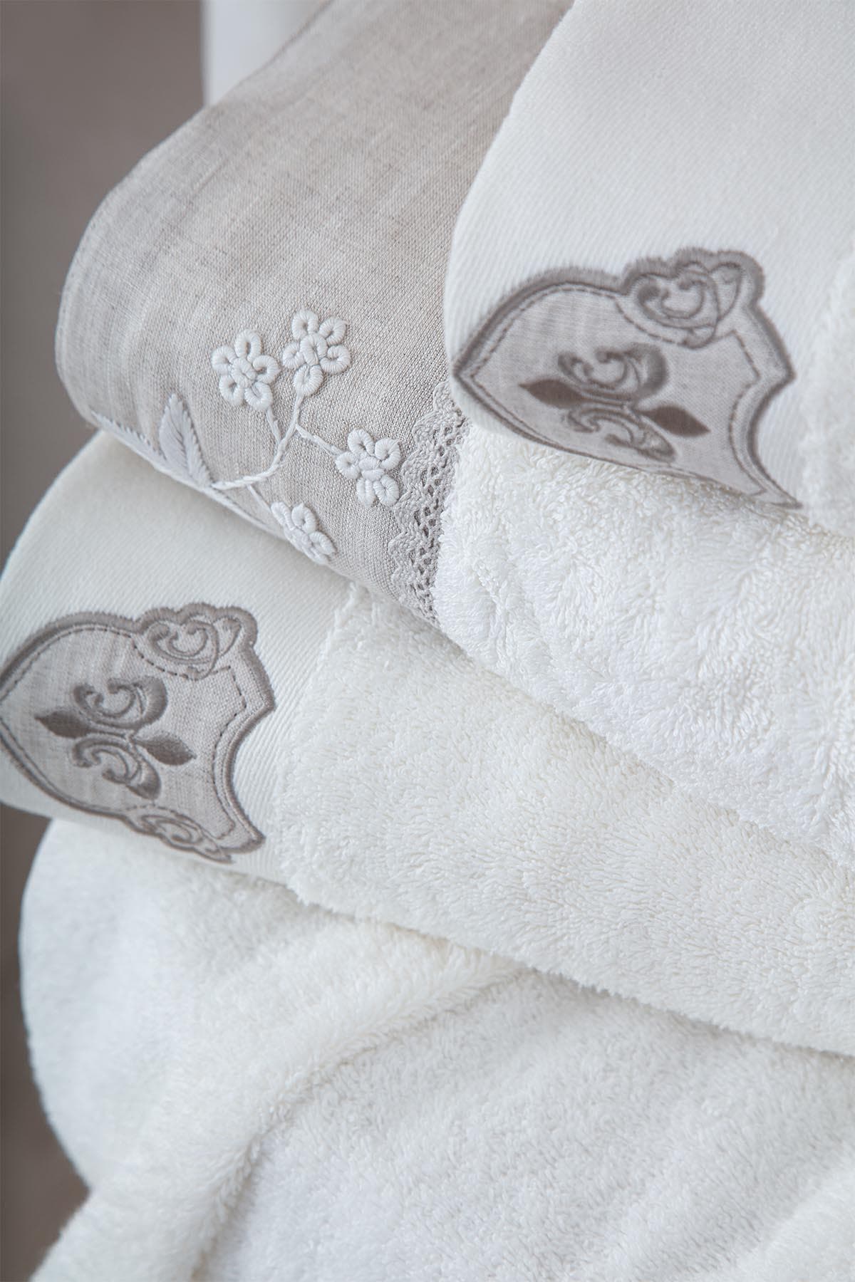 ست حوله ۱۰ تکه دونفره برند ecocotton مدل Ayliz — تصویر ۲