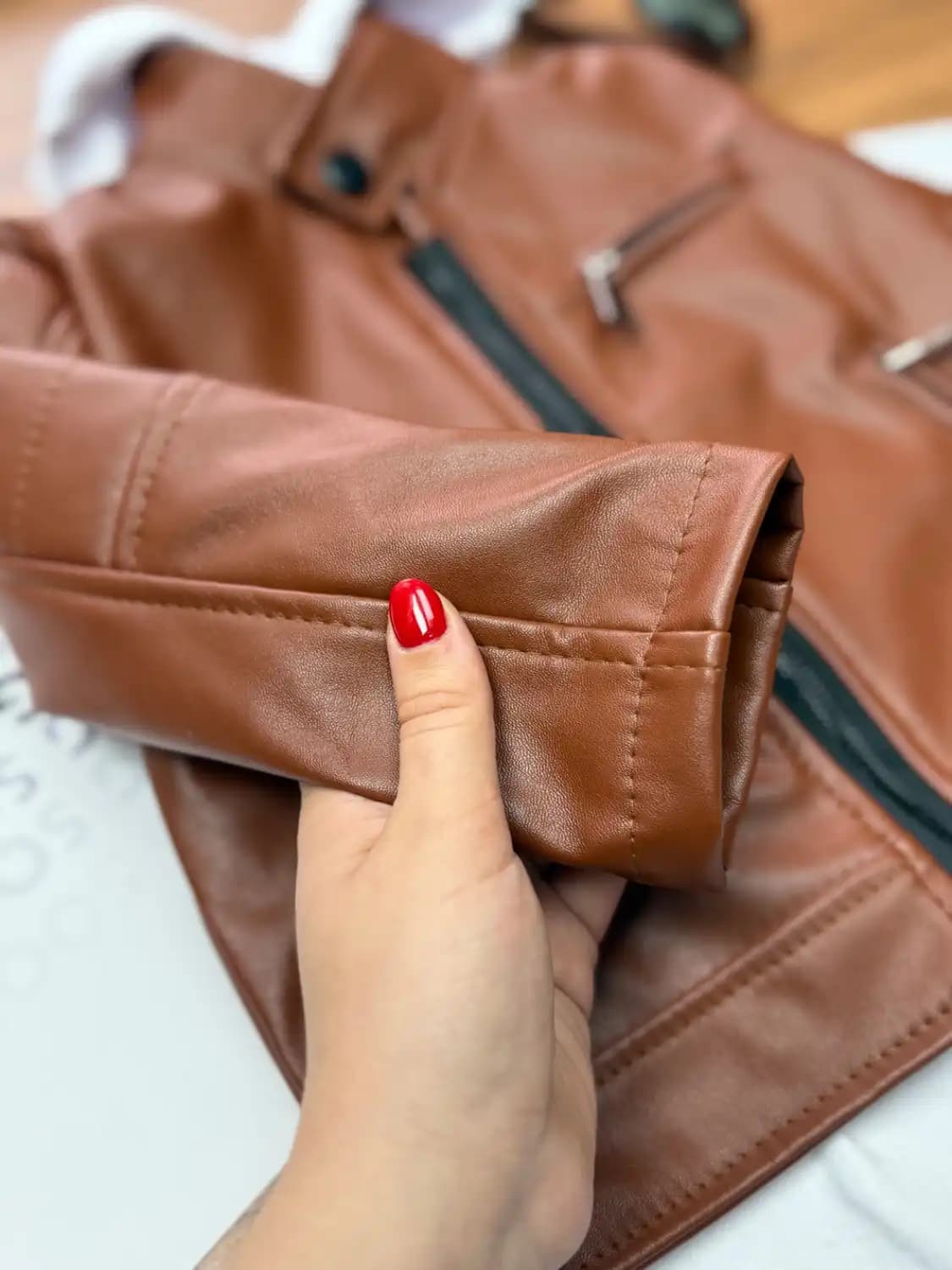 ست کت چرم و شلوار بچگانه مشکی مناسب عید کد 1096 — تصویر ۸