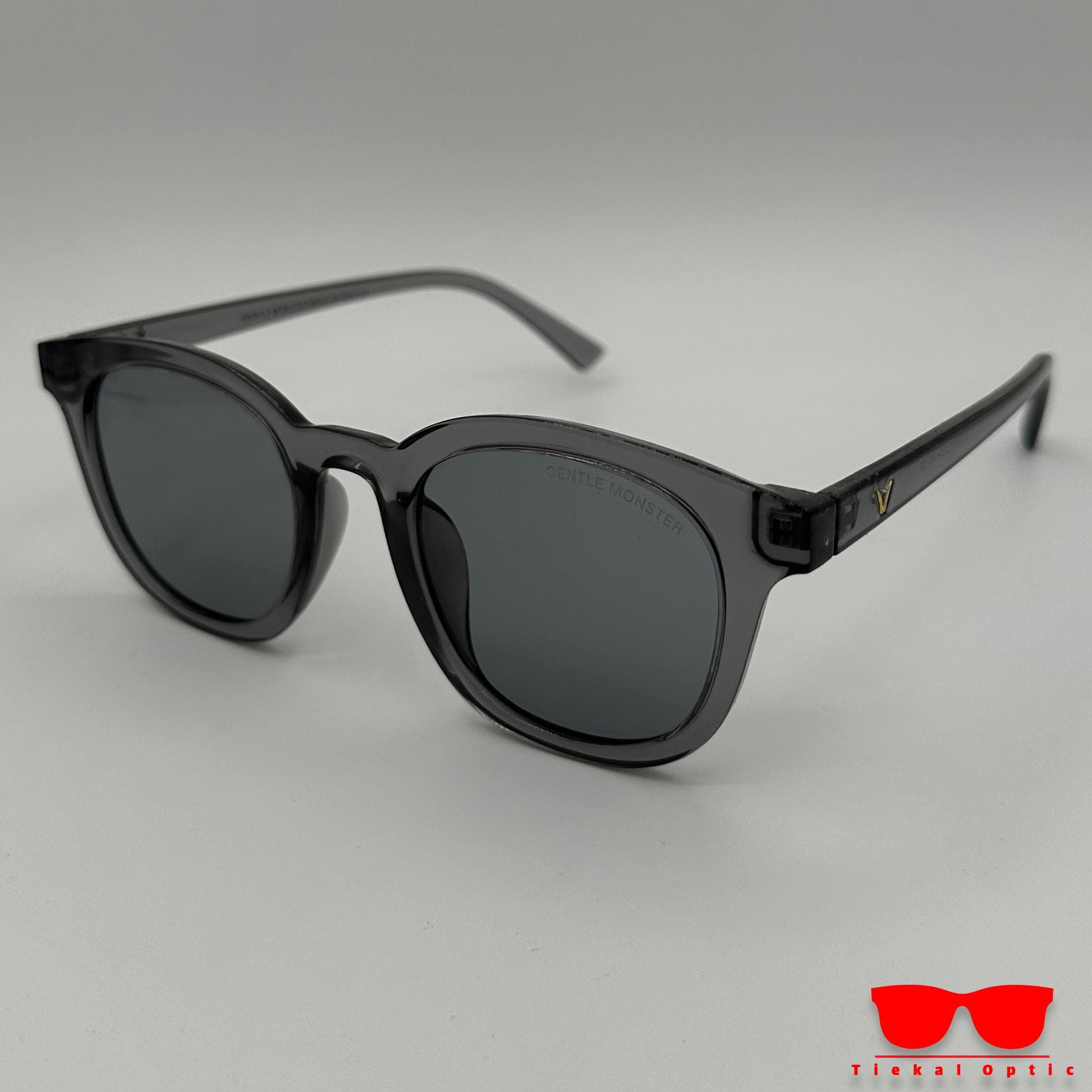 عینک آفتابی برند GENTLE MONSTER مدل 2158
