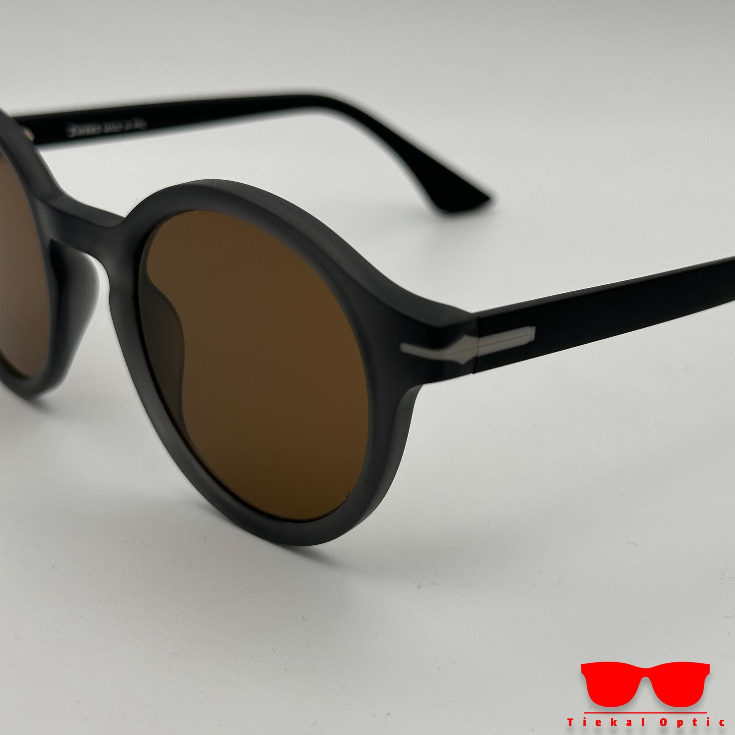 عینک آفتابی برند Zwees مدل MR05-10 — تصویر ۴