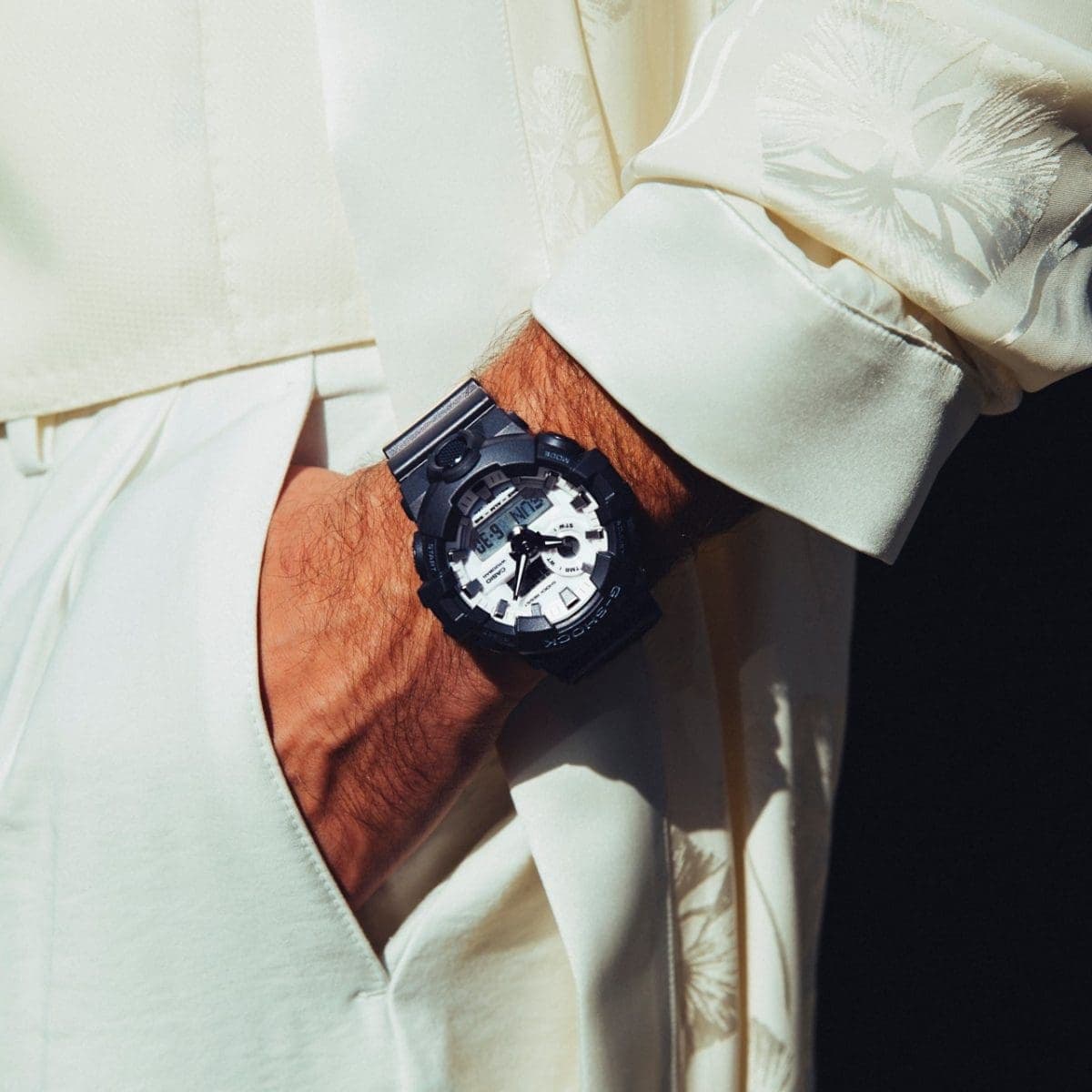 ساعت مچی مردانه کاسیو G-SHOCK مدل GA-700WD-1ADR — تصویر ۳