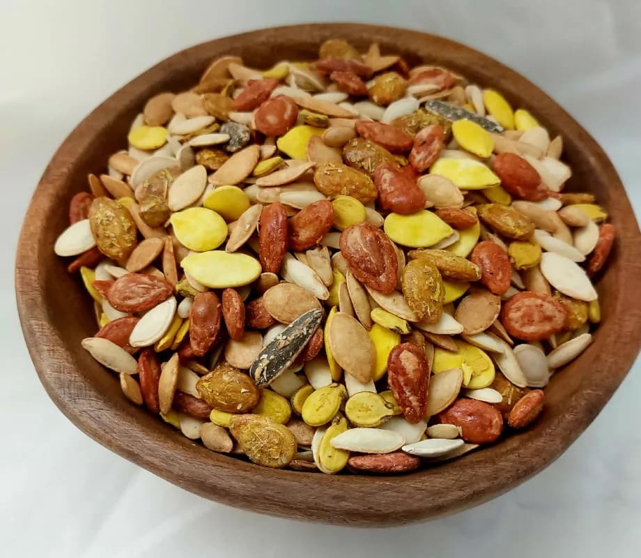 آجیل تخمه شامل انواع تخمه ها ۵۰۰ گرمی — تصویر ۲
