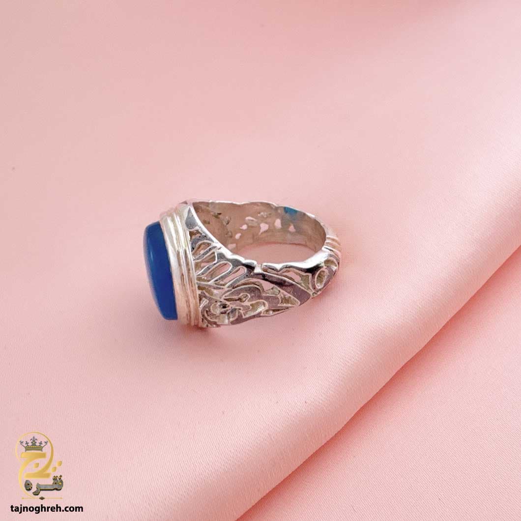 انگشتر دست ساز نقره عقیق آبی مدل HSR M17 — تصویر ۳