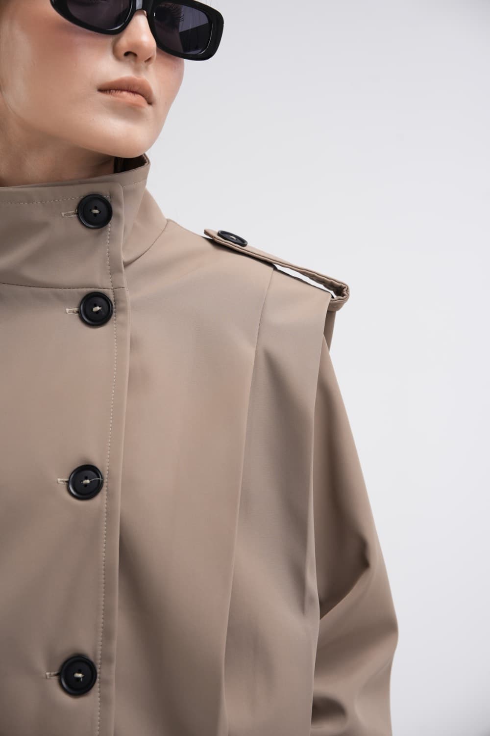 بارونی پیله آستین دار زارا ZARA رنگ کرم سایز 40-42 پارچه سانتا بندینگ آستر دار قد ۵۰ سانت قد استین 70 سانت — تصویر ۴
