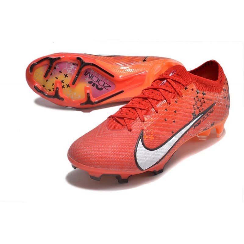 کفش فوتبال نایک مدل مرکوریال ویپور 15MERCURIAL VAPOR 15