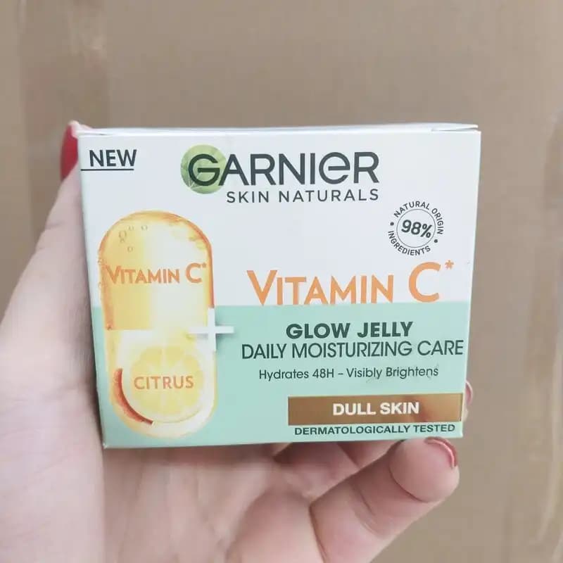 ژل آبرسان و روشن کننده گارنیر Garnier حاوی ویتامین C — تصویر ۴