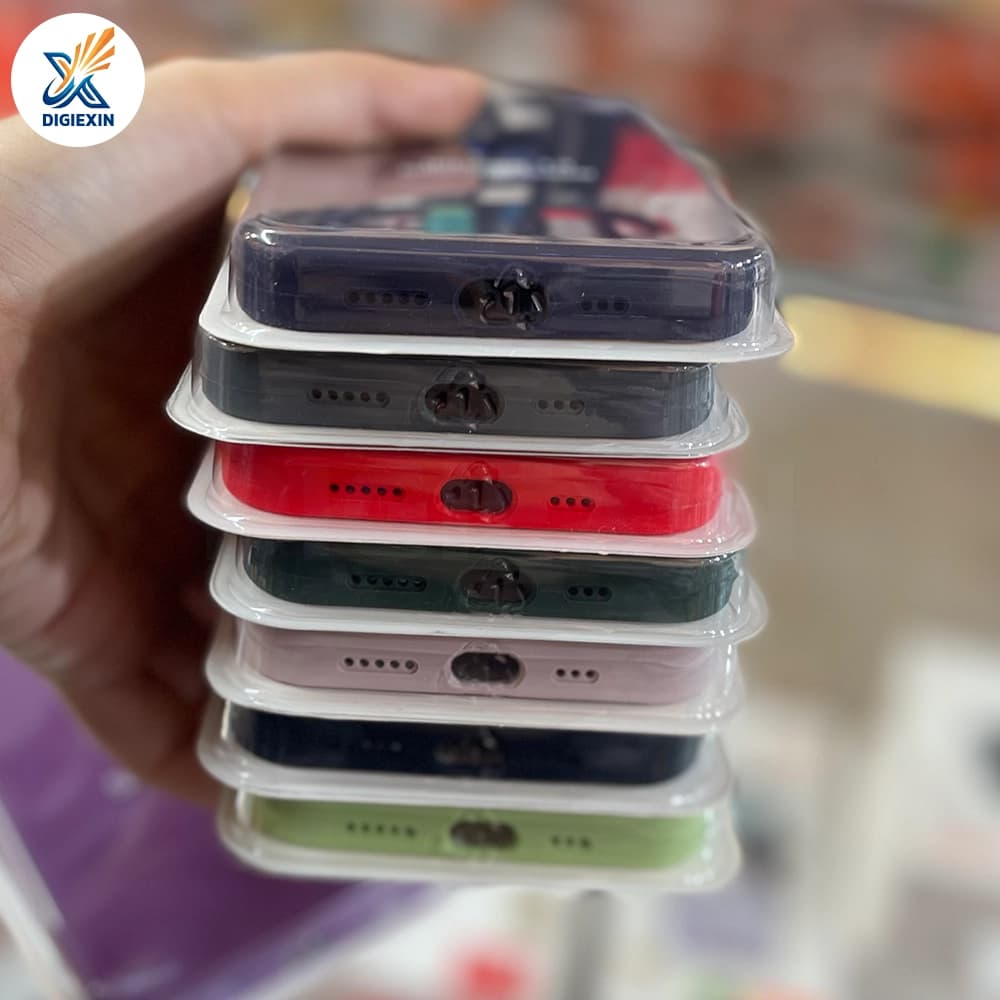 کاور سیلکونی اصل اورجینال مناسب برای گوشی آیفون 13 نرمال — تصویر ۲