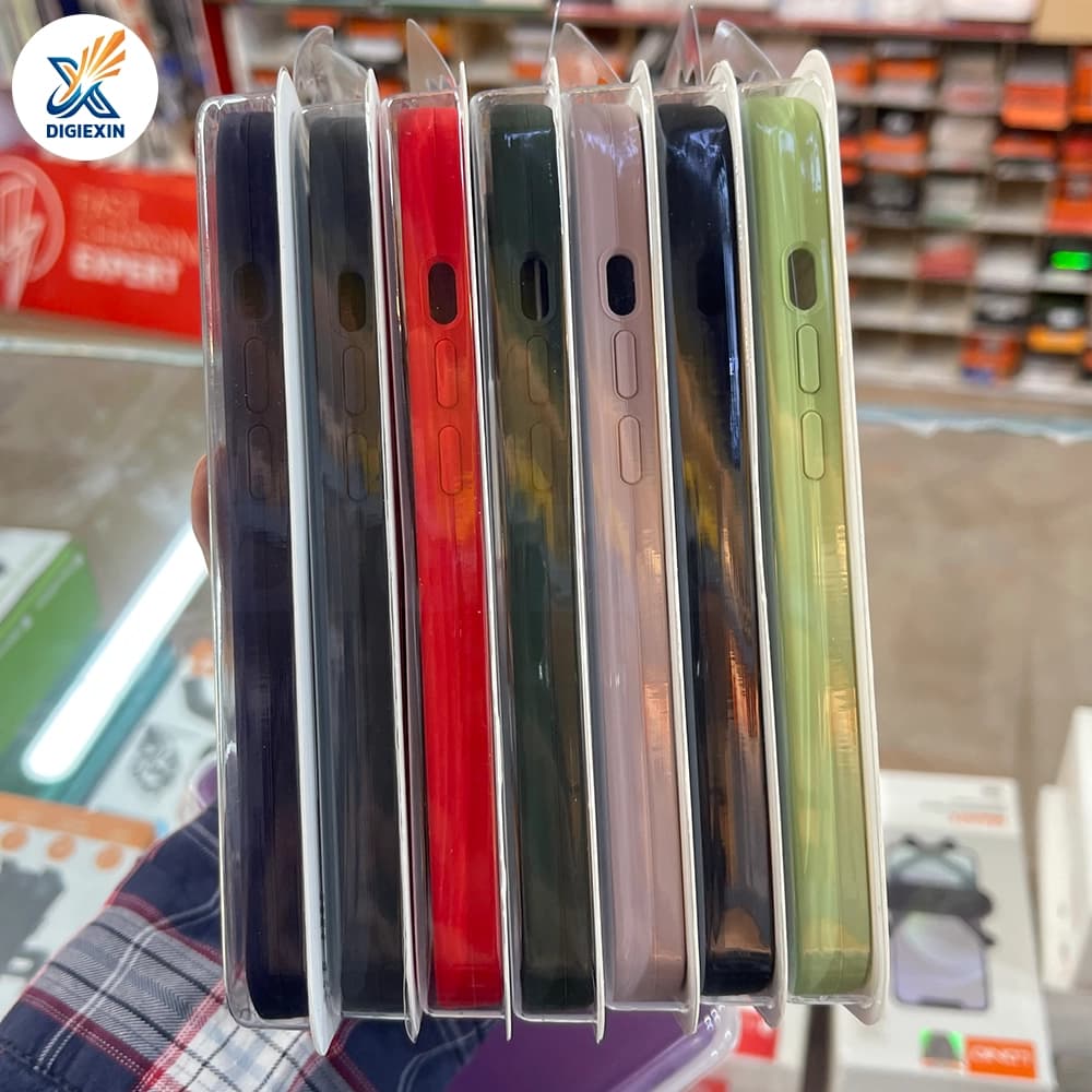 کاور سیلکونی اصل اورجینال مناسب برای گوشی آیفون 13 نرمال — تصویر ۳