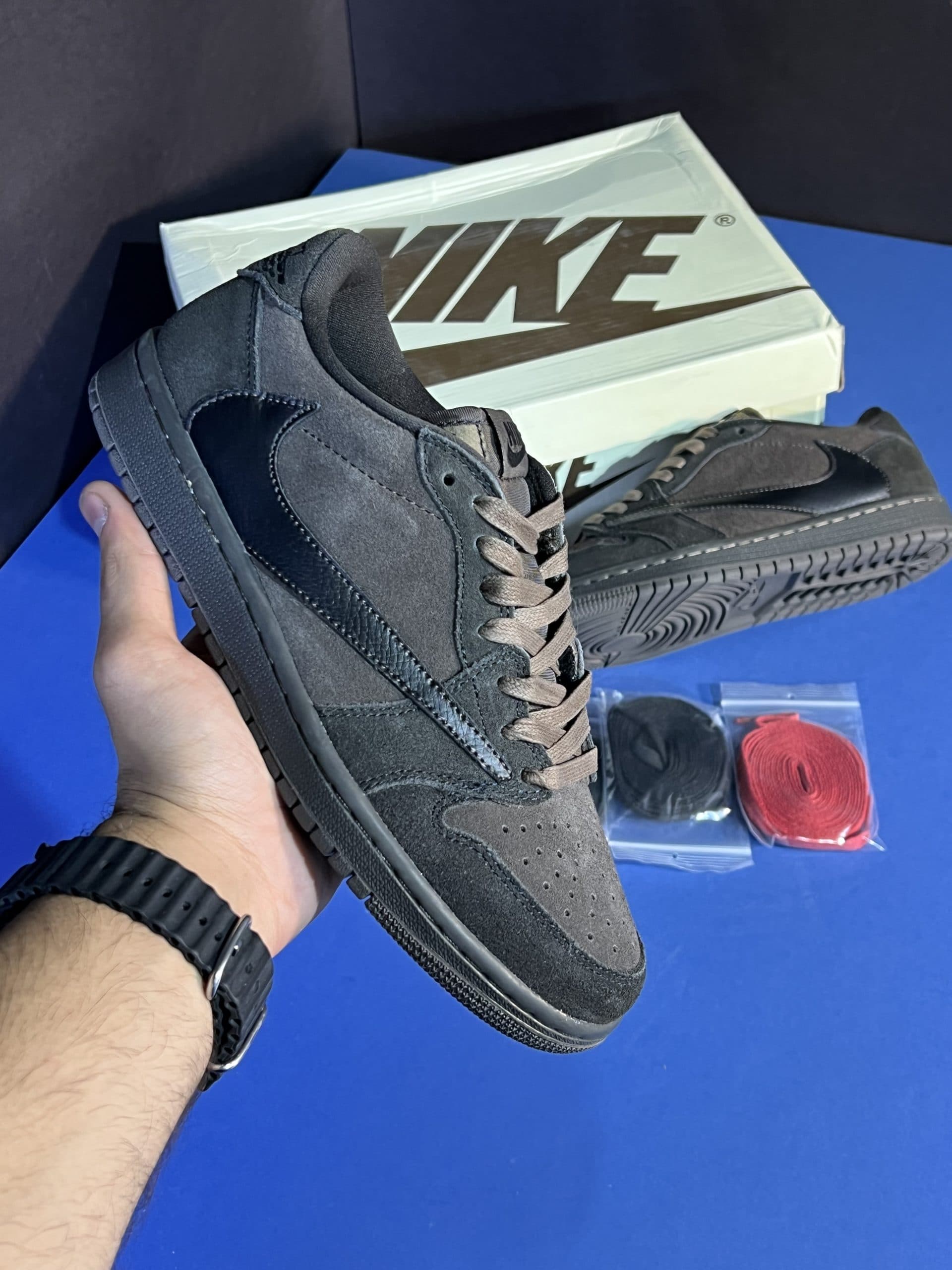 جردن ۱ لو ترویس اسکات ولوت براون Air Jordan 1 Retro Low x Travis Scott velvet brown — تصویر ۵