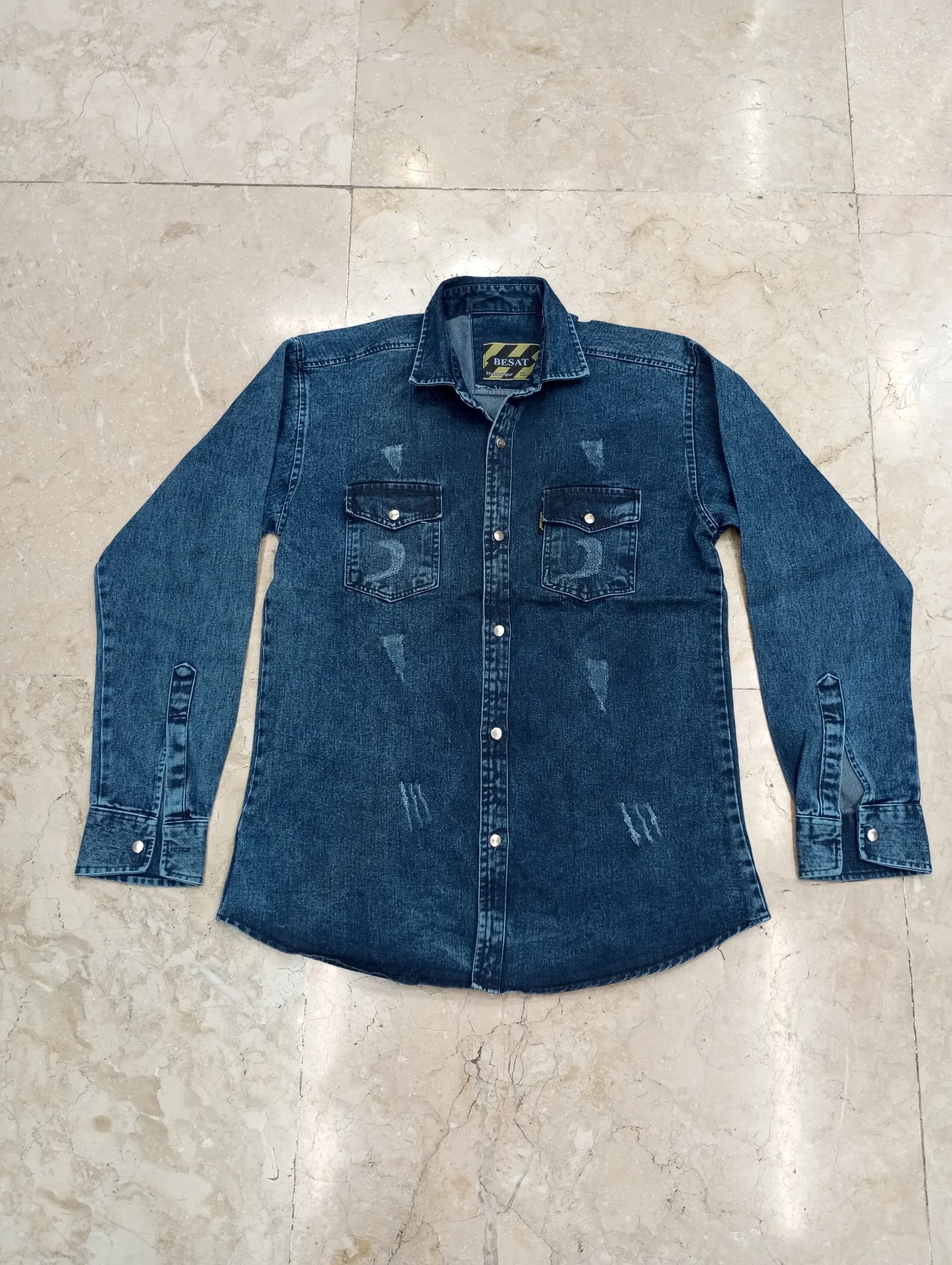پیراهن لی مردانه دو رنگ آبی روشن و آبی تیره در سایز های L – XL – XXL — تصویر ۳