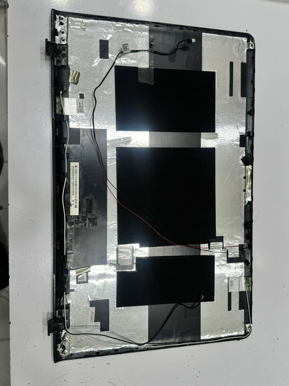 قاب پشت ال سی دی لپ تاپ سامسونگ SAMSUNG NP350 V5X – استوک — تصویر ۶