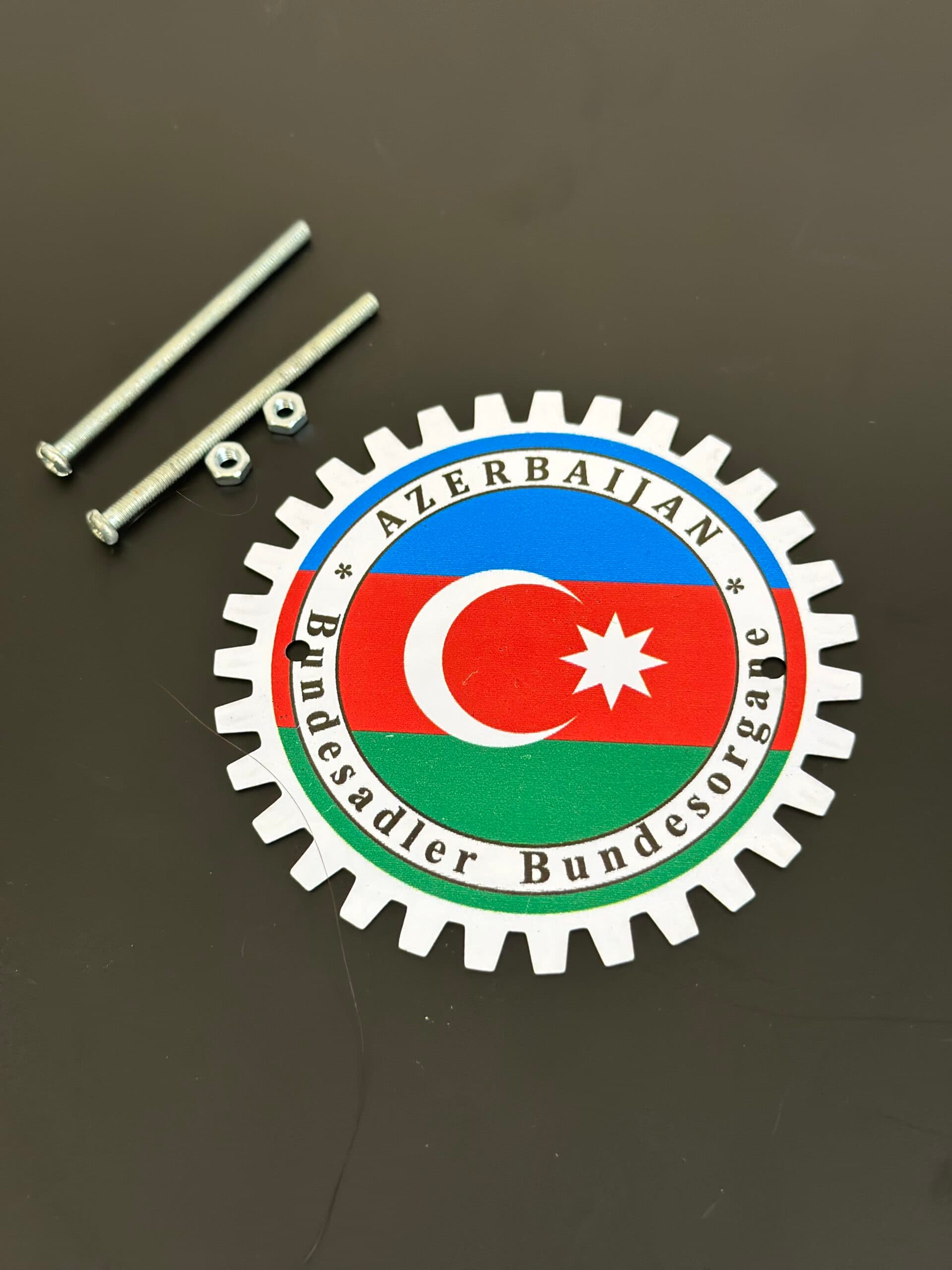 آرم خودرو، کنگره دو پیچ