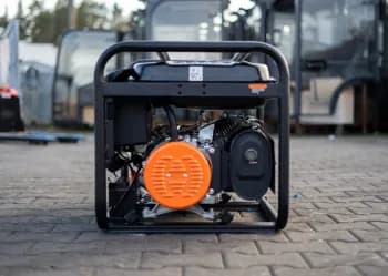 موتور برق 10 کیلووات بنزینی سه فاز تکفاز کینگ وی KGG10000E-T (موتور بزرگ) — تصویر ۱۰
