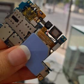 دوربین جلو G plus Q10 — تصویر ۲