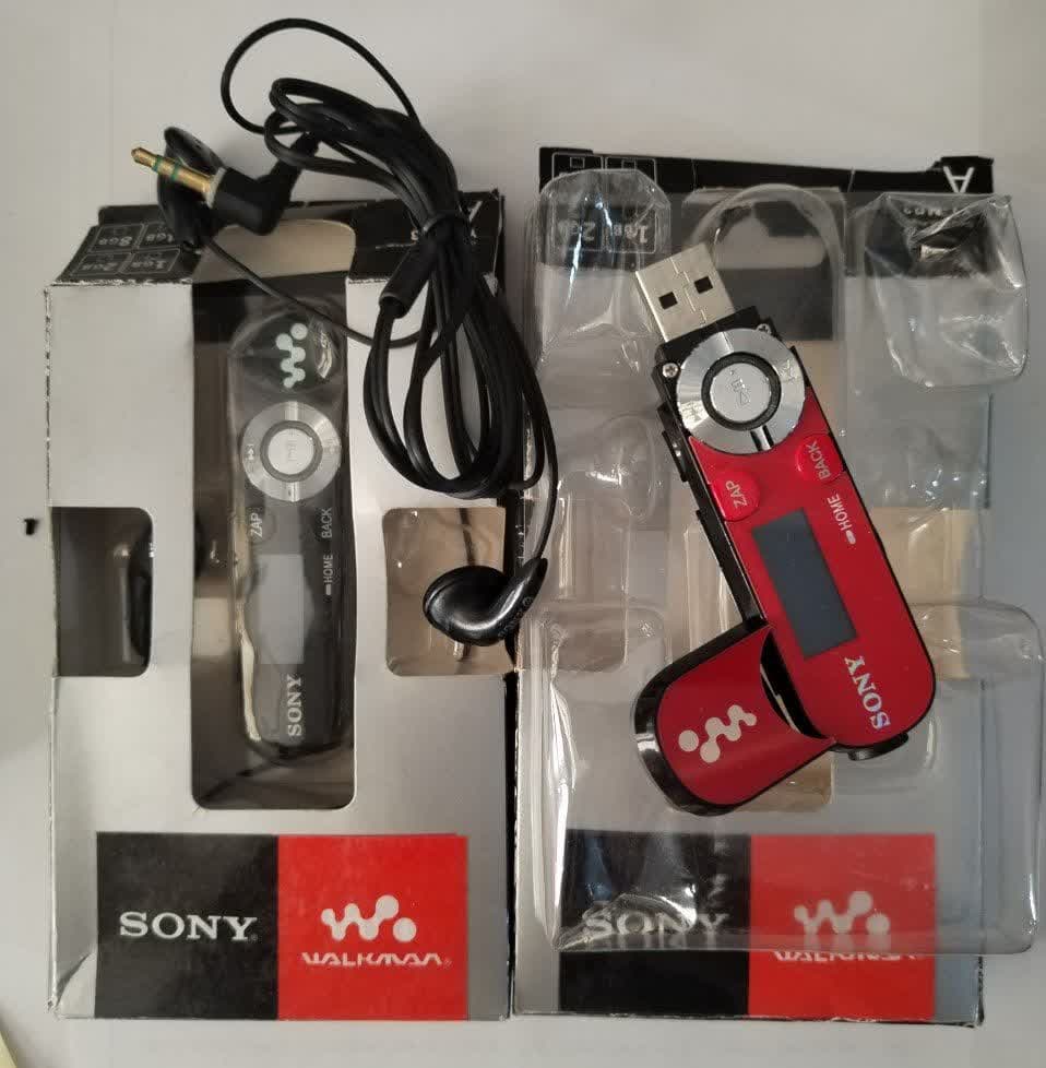 MP3 Player سونی 4 گیگابایتی نقره ای
