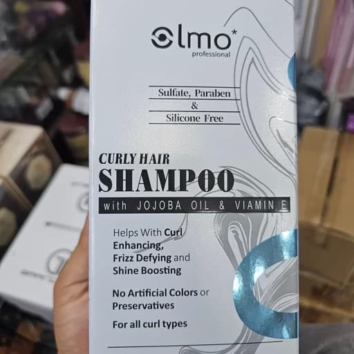 شامپو اولمو (Olmo) موهای فر؛ بررسی ترکیبات، مزایا و نحوه استفاده حرفه‌ای — تصویر ۴