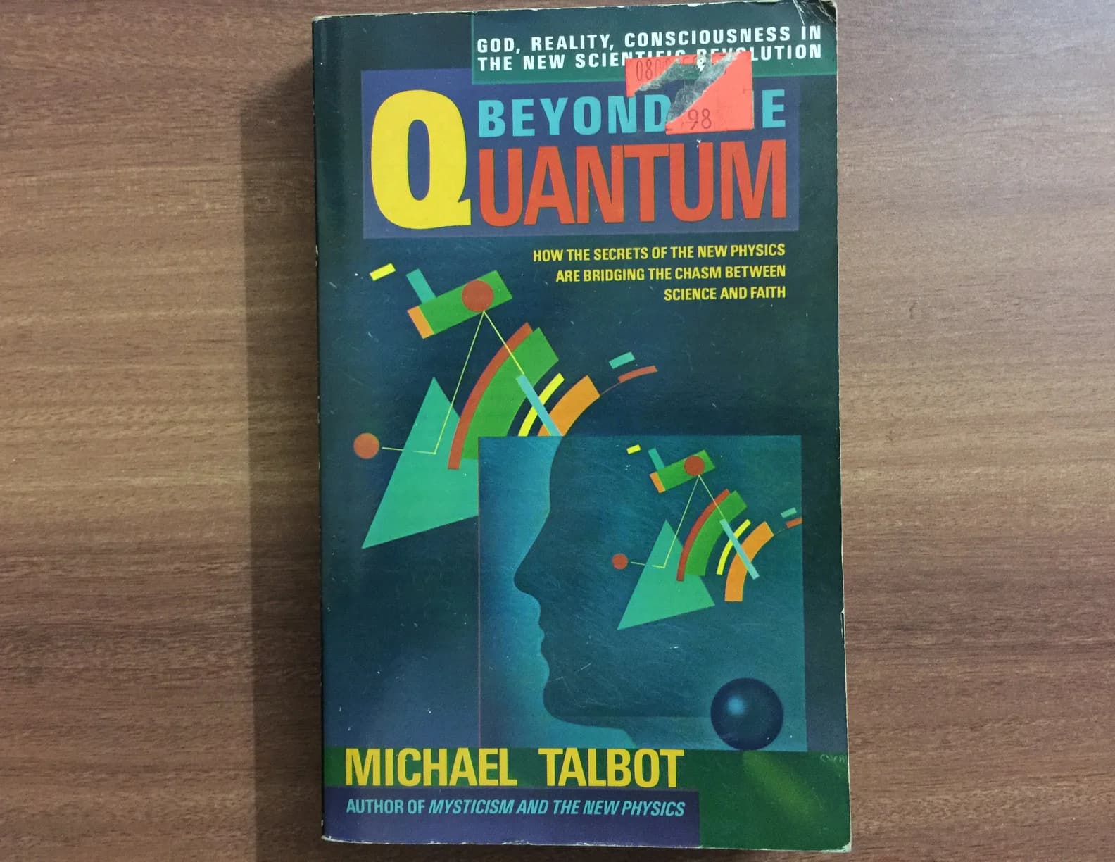 کتاب Beyond the Quantum (فراتر از کوانتوم) نسخه انگلیسی PDF