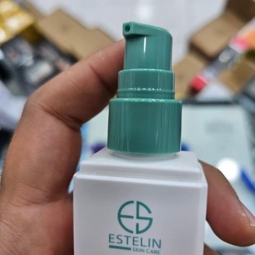 لوسیون ضد آفتاب استلین سبز حجم 75 گرمی spf50 آبرسان 8 ساعته حاوی گلوتاتیون و نیاسینامید و هیالورونیک — تصویر ۶