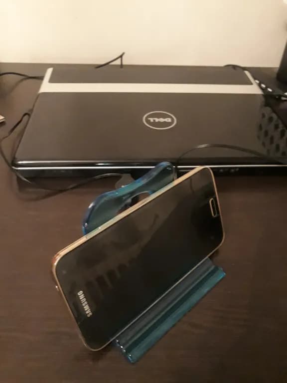 نگهدارنده هولدر موبایل و شارژر دیواری شیشه ای مدل GL — تصویر ۹