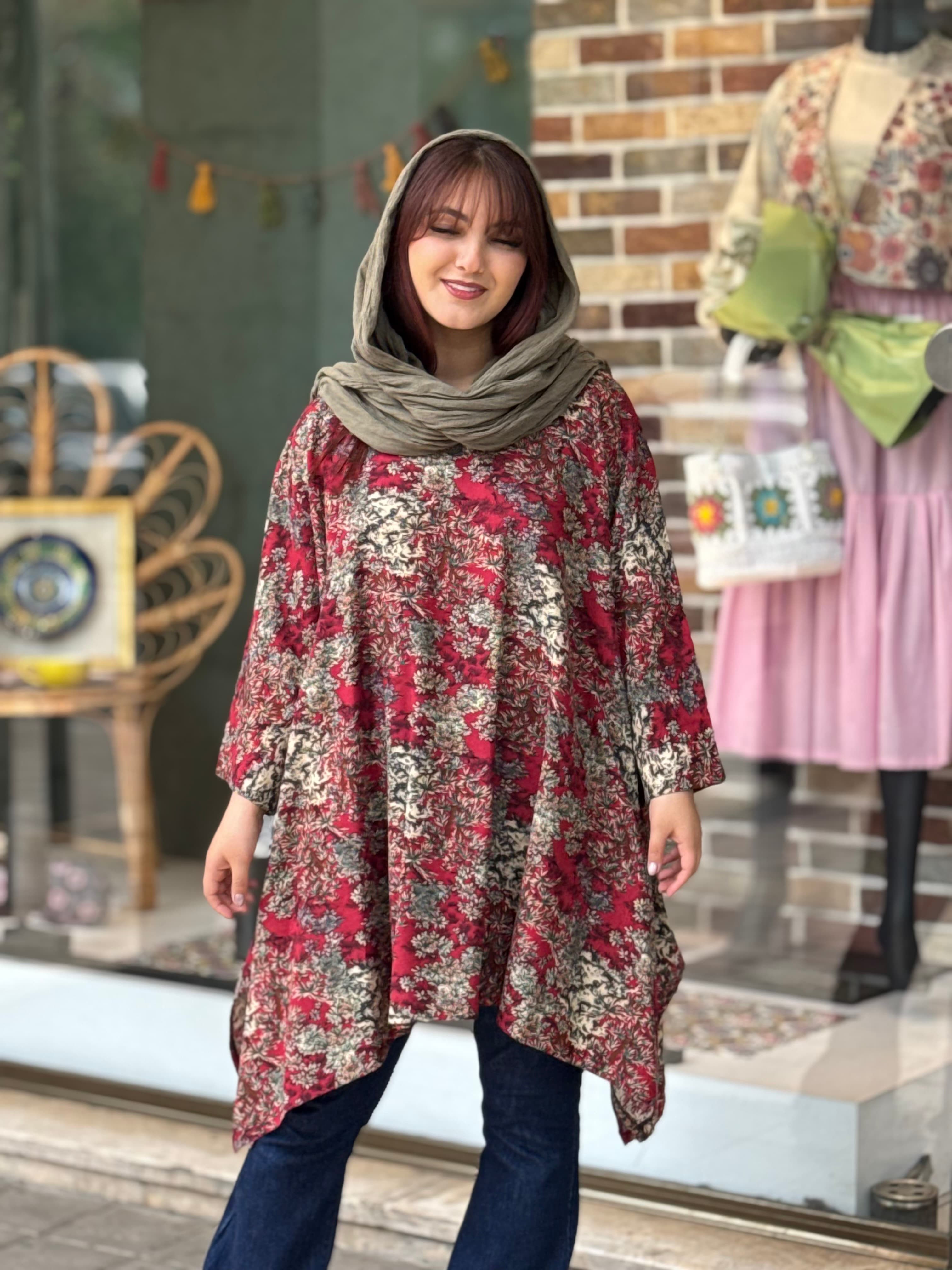 مانتو جلوبسته هنری عنابی گل و برگ ریز