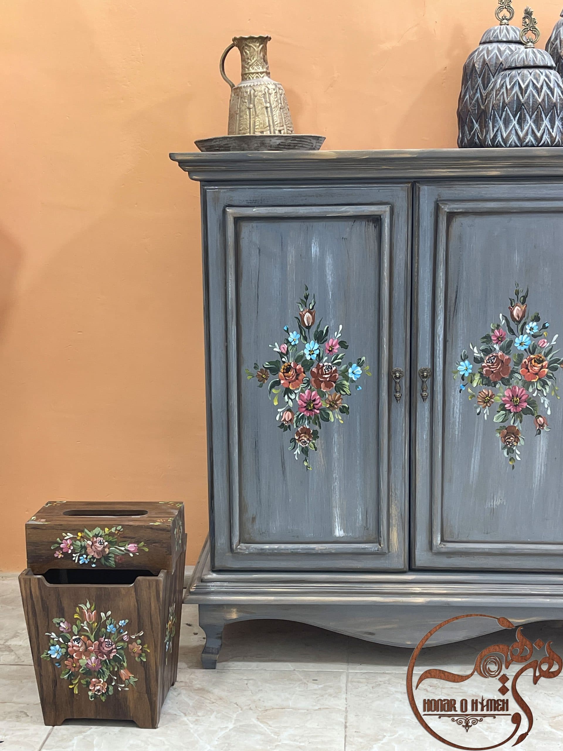 جاکفشی اسرین طوسی