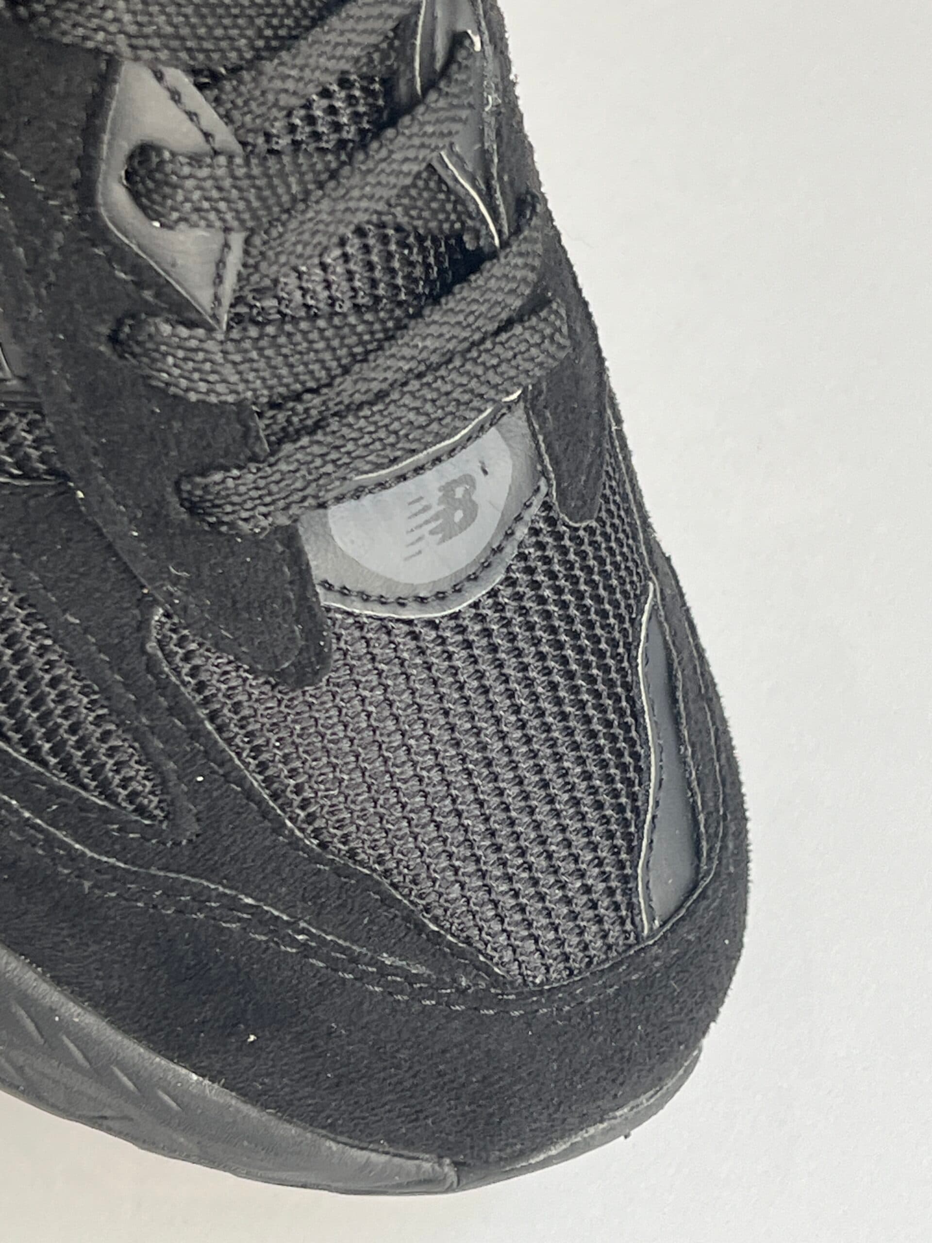 نیوبالانس ۹۹۰ New Balance 990 — تصویر ۲