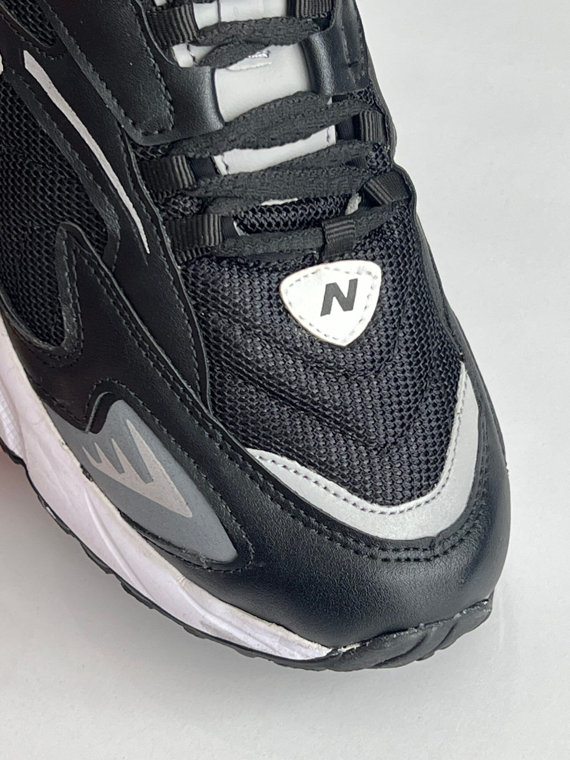 کتونی نیوبالانس ۷۲۵ New balance — تصویر ۲