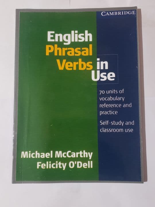 کتاب English Phrasal Verbs in Use (افعال عبارتی انگلیسی در کاربرد) نسخه PDF انگلیسی — تصویر ۲