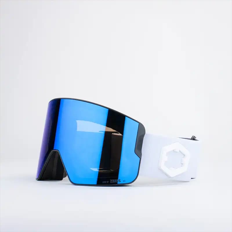 عینک اسکی مگنتی اوت اف مدل ZENITH WHITE MEDIUM 2026 با لنز ZEISS + لنز اضافه — تصویر ۲