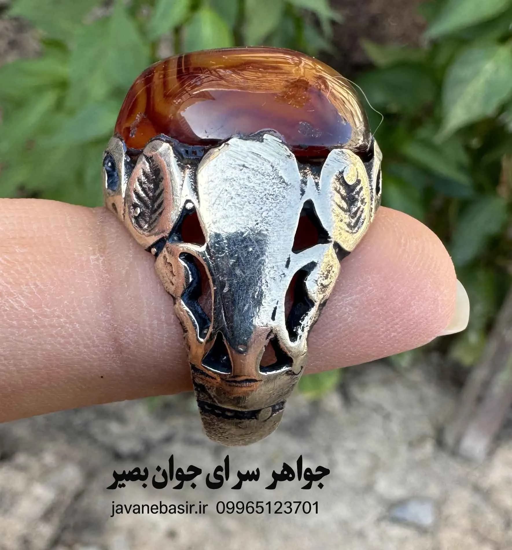انگشتر عقیق سلیمانی با خطوط منظم | سنگ نظم و تعادل برای زندگی پایدار — تصویر ۳