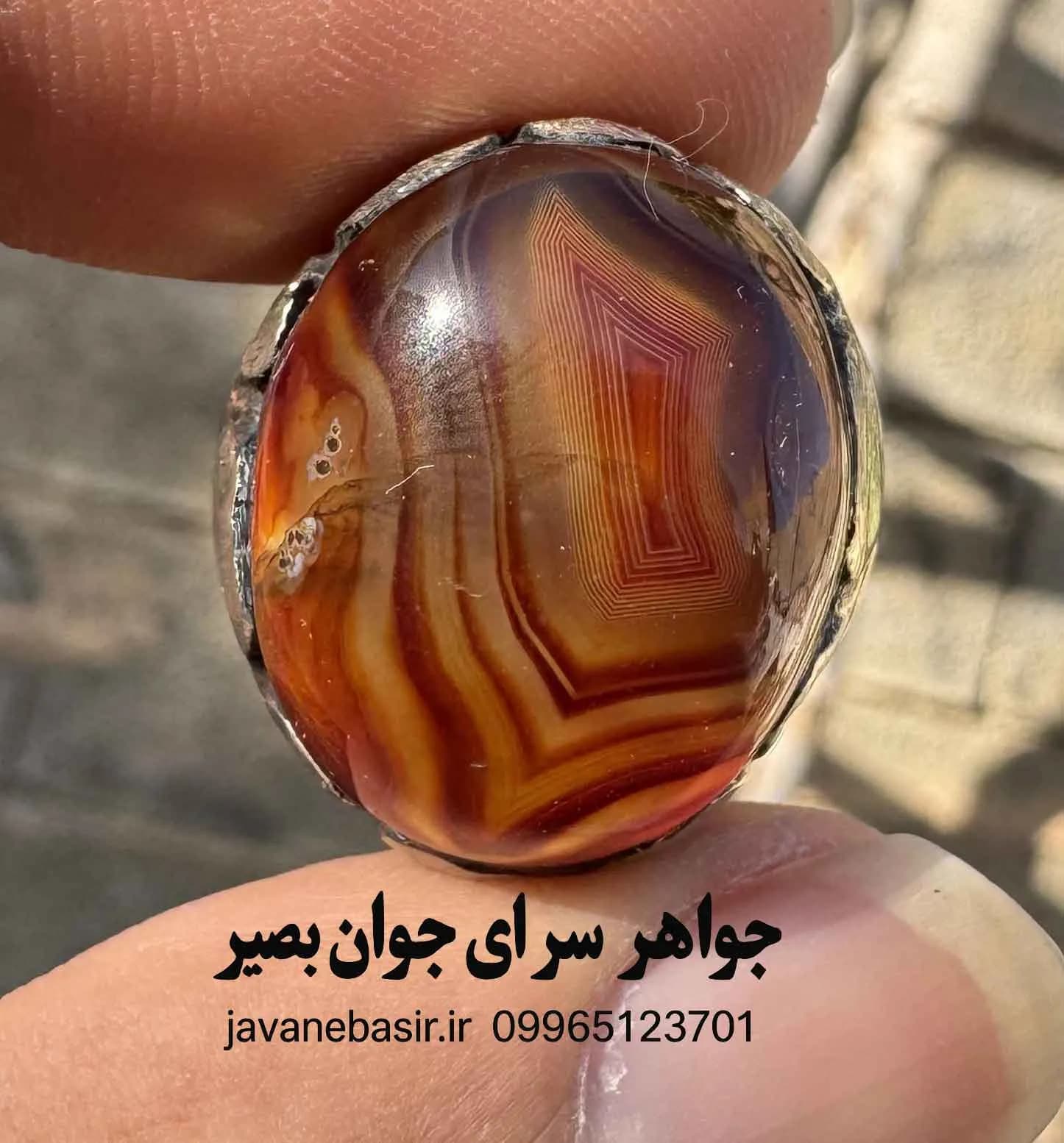 انگشتر عقیق سلیمانی با خطوط منظم | سنگ نظم و تعادل برای زندگی پایدار