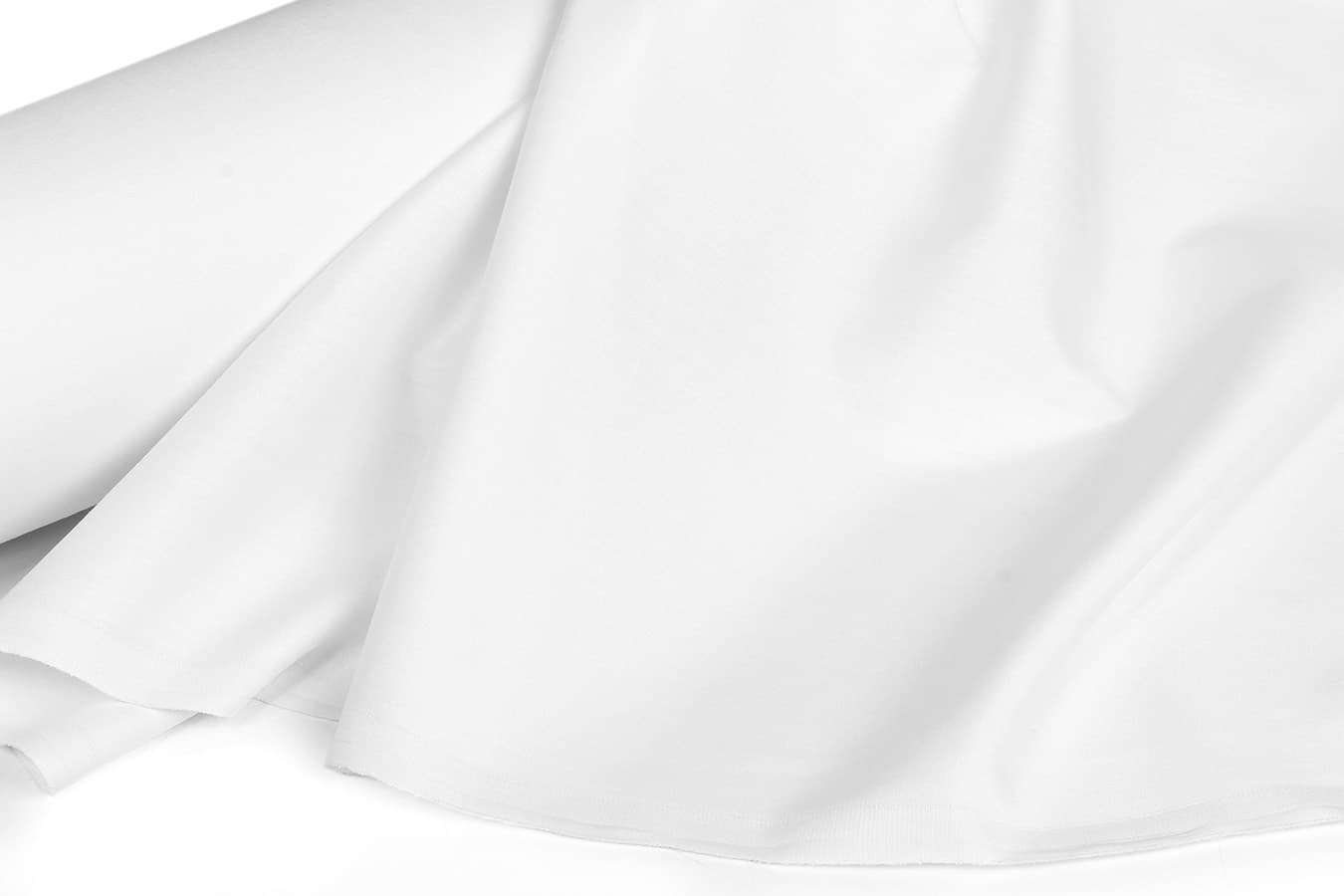 پارچه لباسی پلی استر ویسکوز عرض 140 بروجرد ساده رنگ سفید W84801