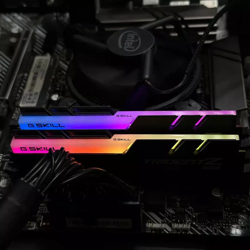 پک 16 گیگ رم GSKILL TridentZ 16GB (8×2) DDR4 3000Mhz استوک در حد نو با گارانتی