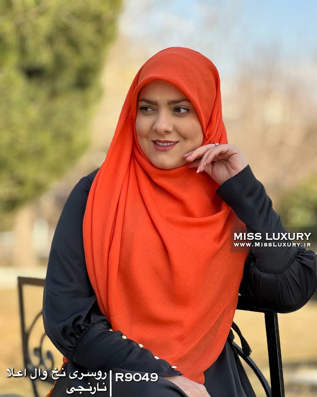 روسری نخ وال نارنجی R9049