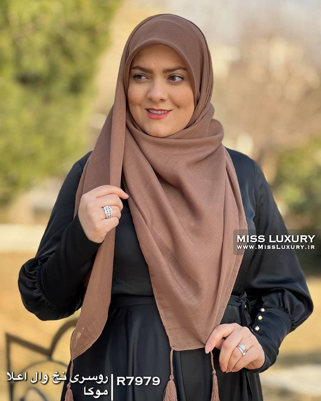روسری نخ وال موکا R7979