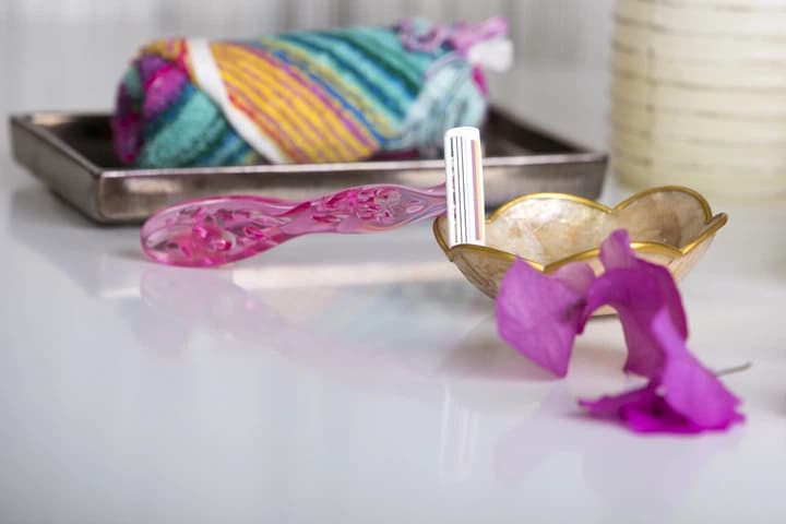خودتراش یکبار مصرف بیک Bic سری Miss Soleil مدل Special Edition مناسب بانوان بسته 4 عددی — تصویر ۴