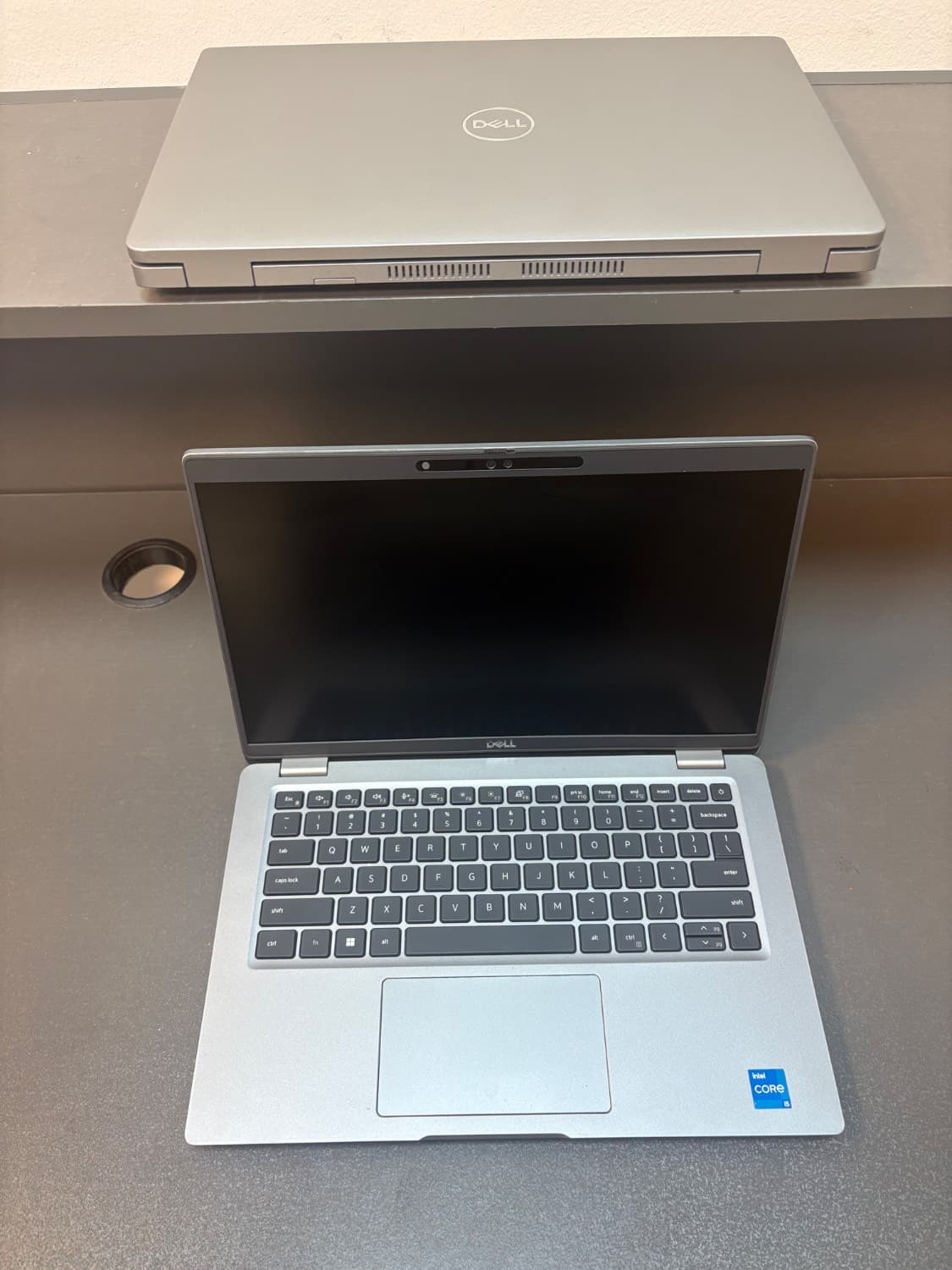 لپ تاپ دل مدل Latitude 5430 سایز 14 اینچ FHD پردازنده Intel core i۵ نسل دوازده 1245uهارد 512ssd رم 16G DDR4 مشابه نو